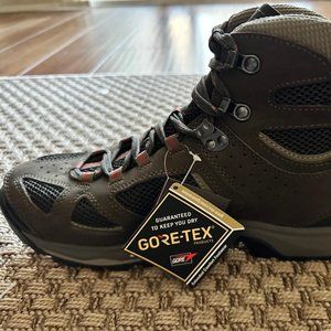 Vasque Breeze III GTX Hiking Boots - Mens size 10 - Brand New
